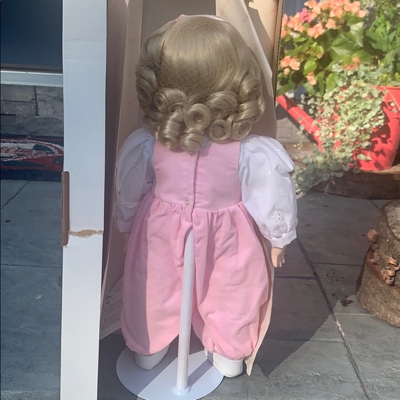 Lauren Doll by Phyllis Parkins, HamiltonCollection - Picture 2 of 6